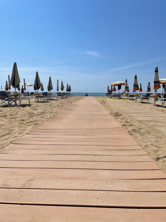 Malibu Apartments Bibione Esterno foto